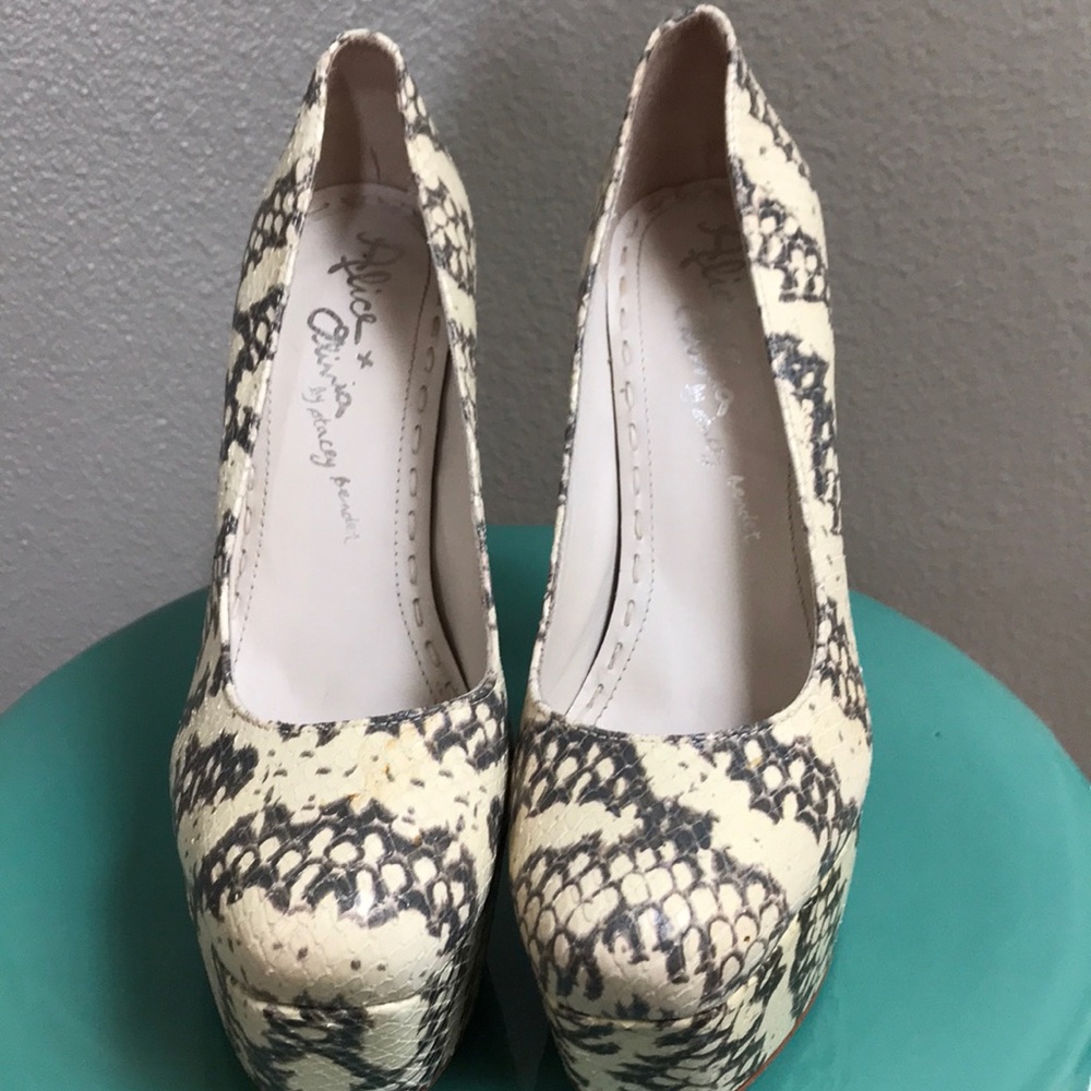 Alice and Olivia Snake Skin Heels!